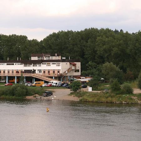 Hostel Boathouse Prague Extérieur photo